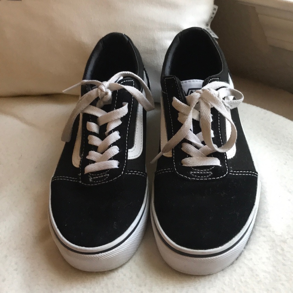 Vans ward low tops